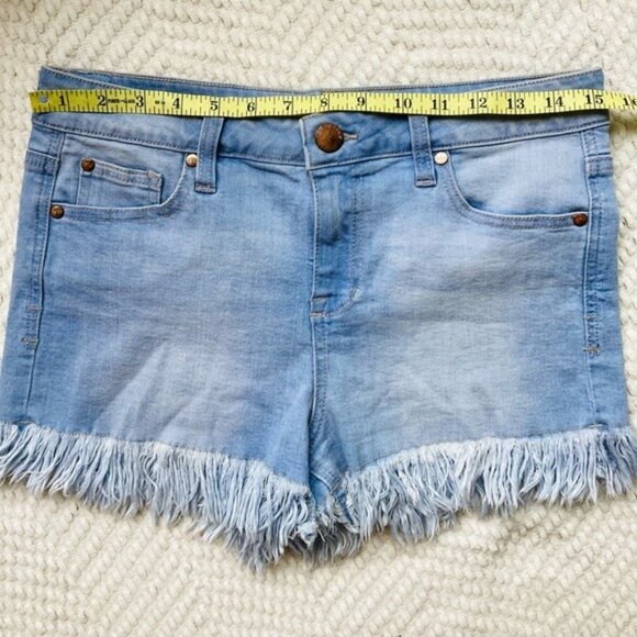 CP Jeans Fringed Denim Shorts Size 7 Light Wash 5 Pockets Stretch - Picture 6 of 9